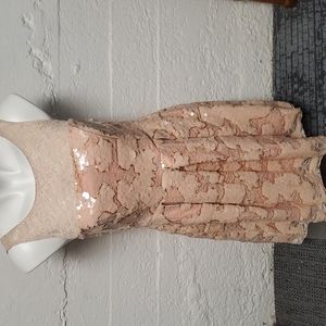Eva Franco Peach Lace & Sequin Fancy Dress Sz 4